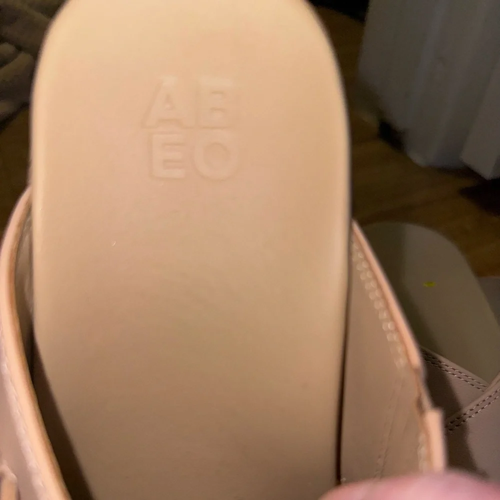 Women’s ABEO Solstice Cross Slide Cuban Sand size 7
